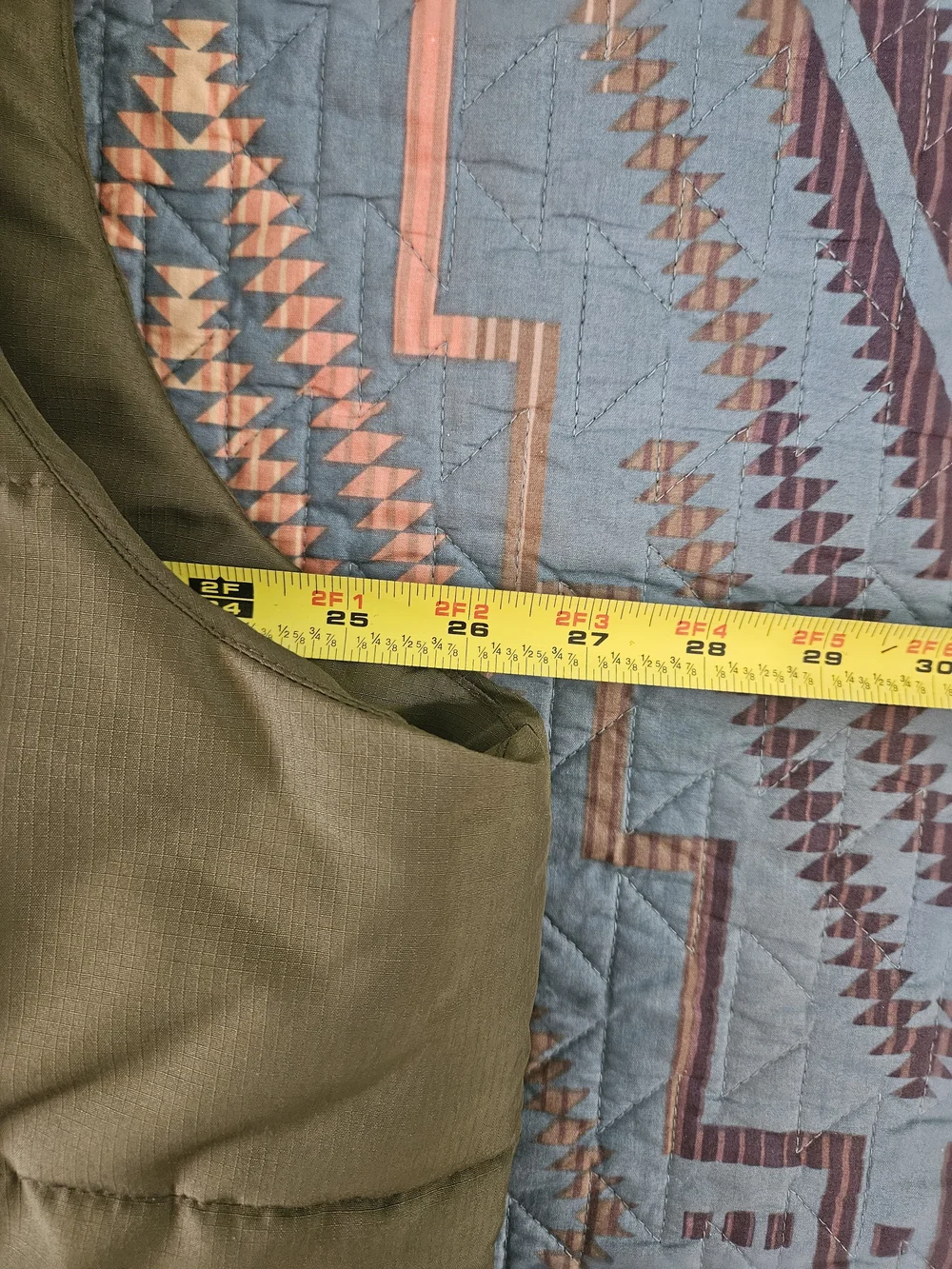 Orvis Men's Olive & Navy Puffer Vest